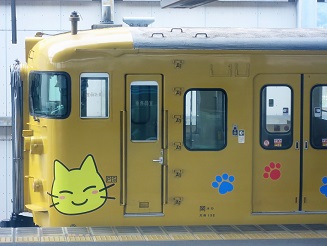 猫キャラ列車