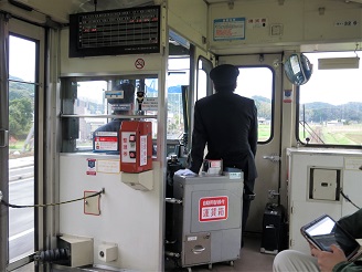 予土線の車内で